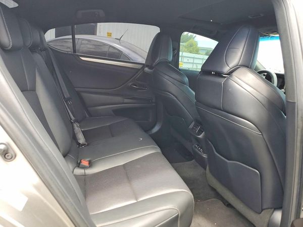 2019 LEXUS ES 350