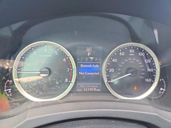 2016 LEXUS IS 200t