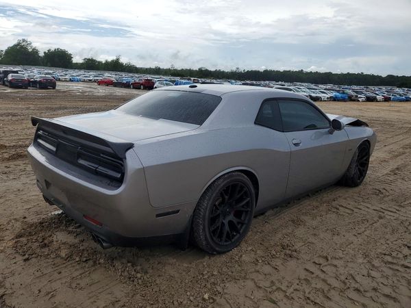 2016 DODGE CHALLENGER SXT Plus