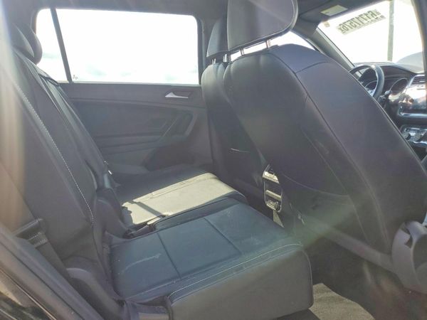 2021 VOLKSWAGEN TIGUAN SE, SE R-Line Black, SEL