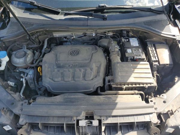 2021 VOLKSWAGEN TIGUAN SE, SE R-Line Black, SEL
