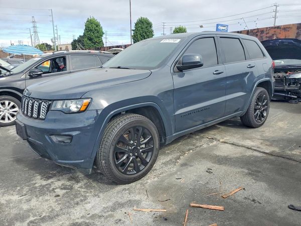 2017 JEEP GRAND CHEROKEE LAREDO 4X2
