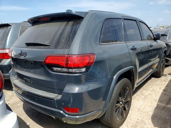 2017 JEEP GRAND CHEROKEE LAREDO 4X2