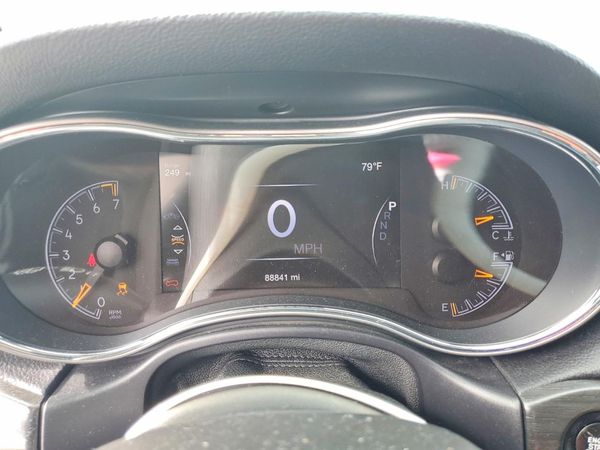 2017 JEEP GRAND CHEROKEE LAREDO 4X2