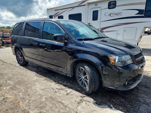 2017 DODGE GRAND CARAVAN GT