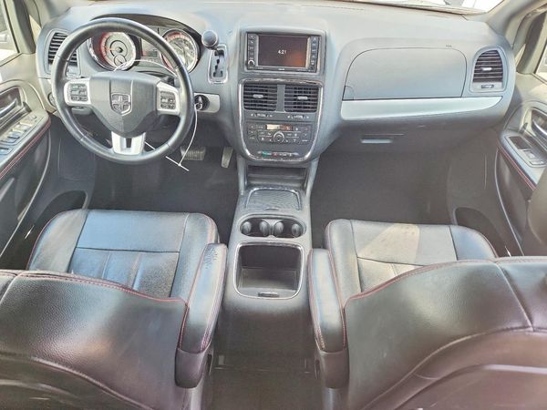 2017 DODGE GRAND CARAVAN GT