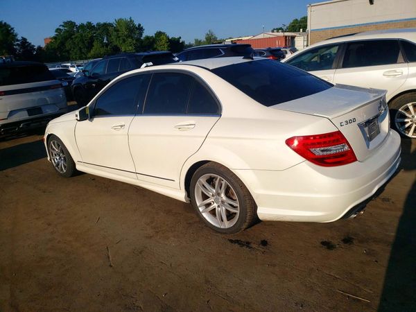 2013 MERCEDES-BENZ C C300