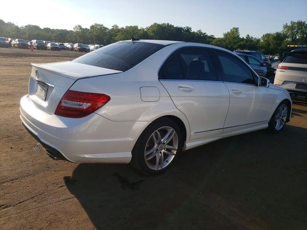 2013 MERCEDES-BENZ C C300