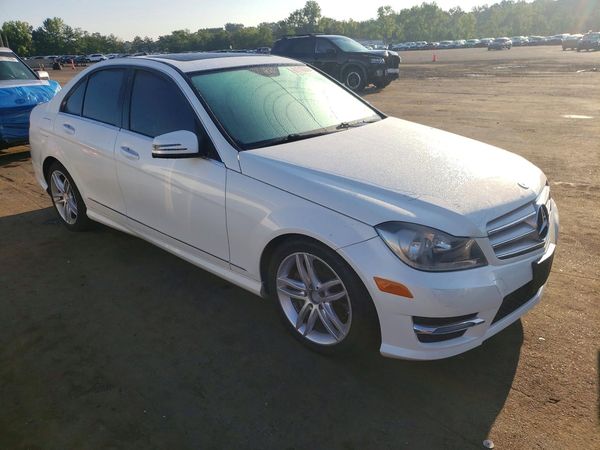 2013 MERCEDES-BENZ C C300