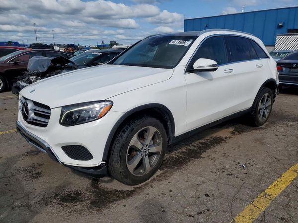 2017 MERCEDES-BENZ GLC GLC300 Base-4M