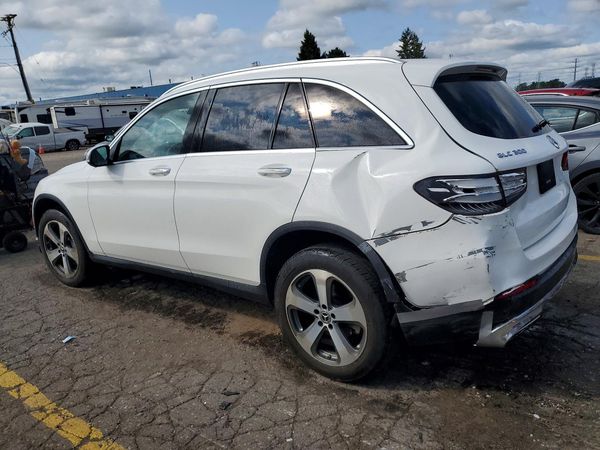 2017 MERCEDES-BENZ GLC GLC300 Base-4M