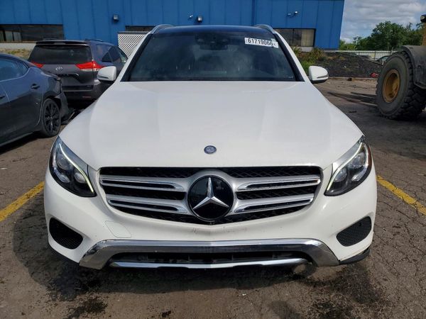 2017 MERCEDES-BENZ GLC GLC300 Base-4M