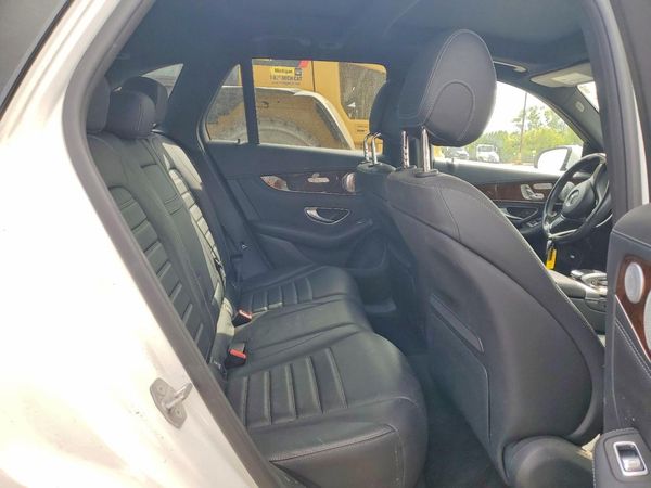 2017 MERCEDES-BENZ GLC GLC300 Base-4M