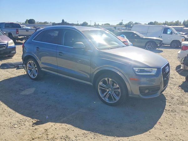 2015 AUDI Q3 quattro Prestige
