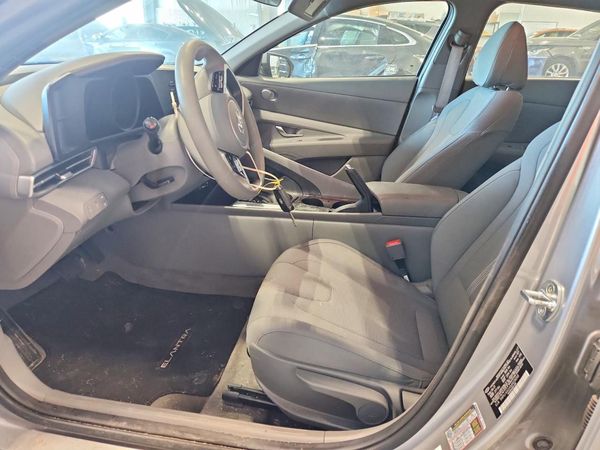 2021 HYUNDAI ELANTRA SE