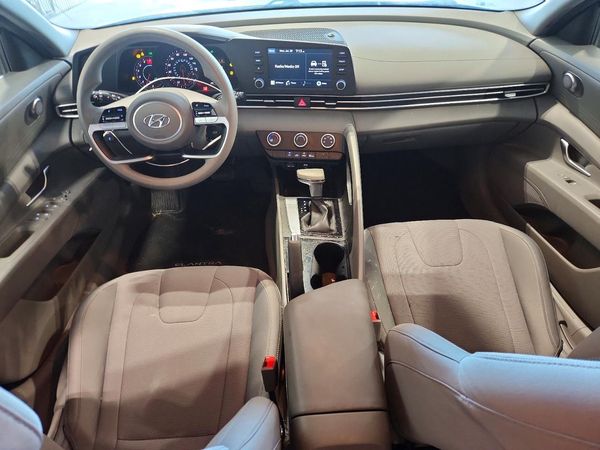 2021 HYUNDAI ELANTRA SE