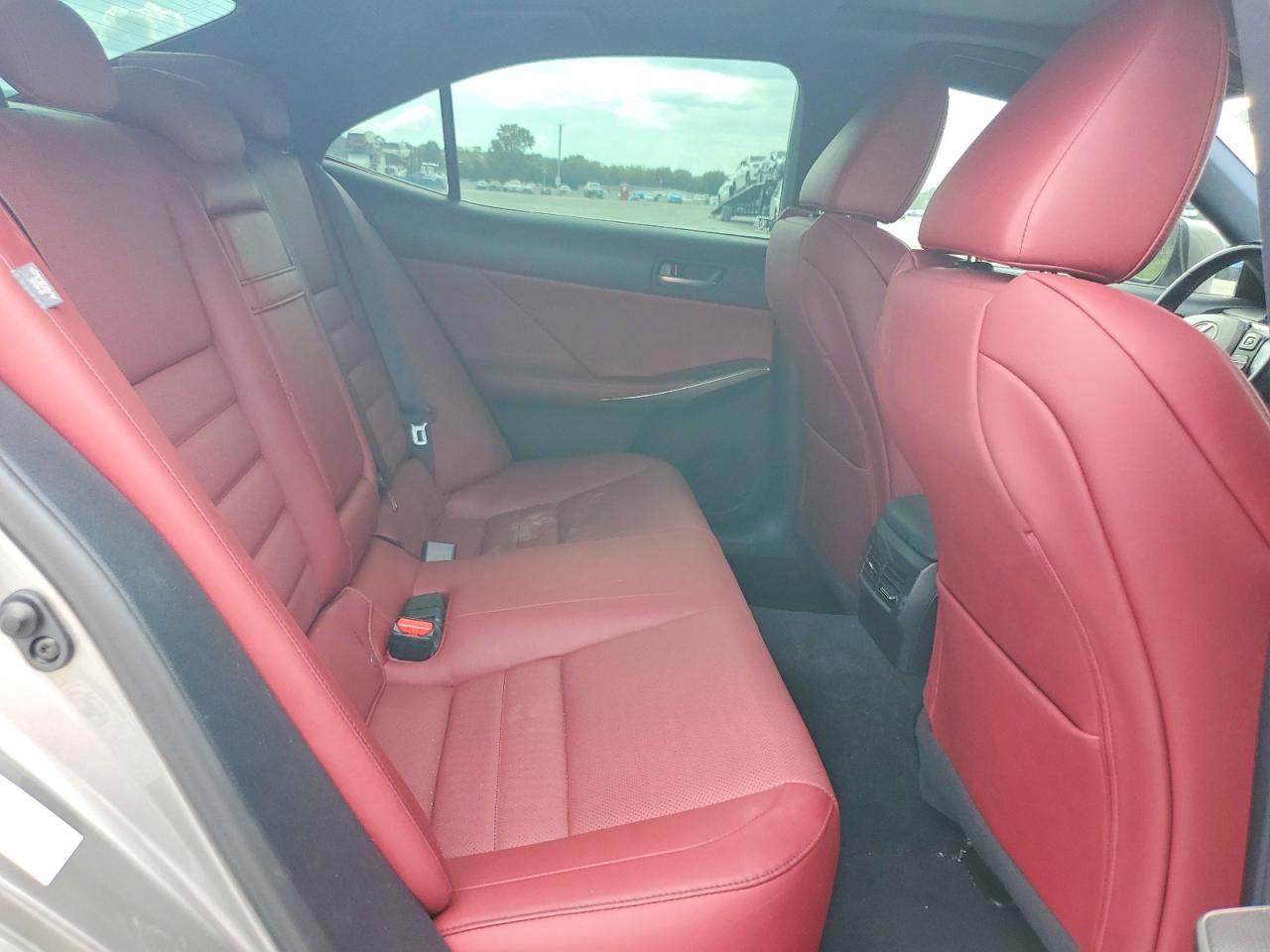 2017 LEXUS IS 200t
