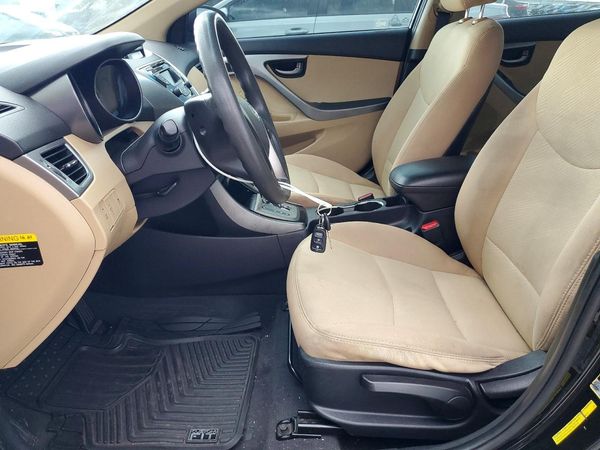 2013 HYUNDAI ELANTRA