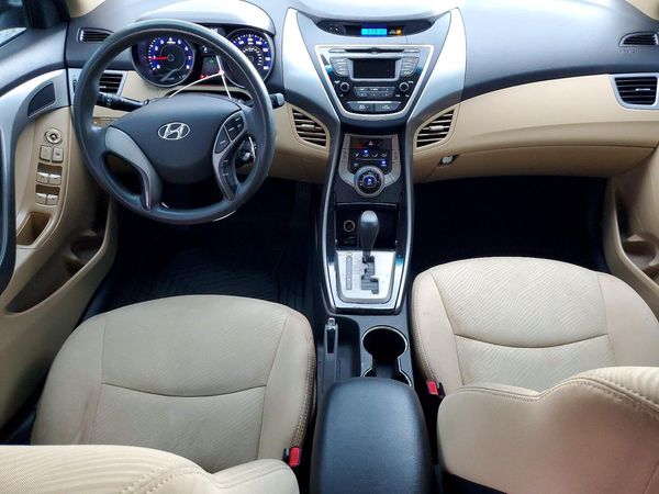 2013 HYUNDAI ELANTRA