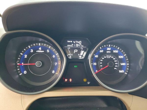 2013 HYUNDAI ELANTRA