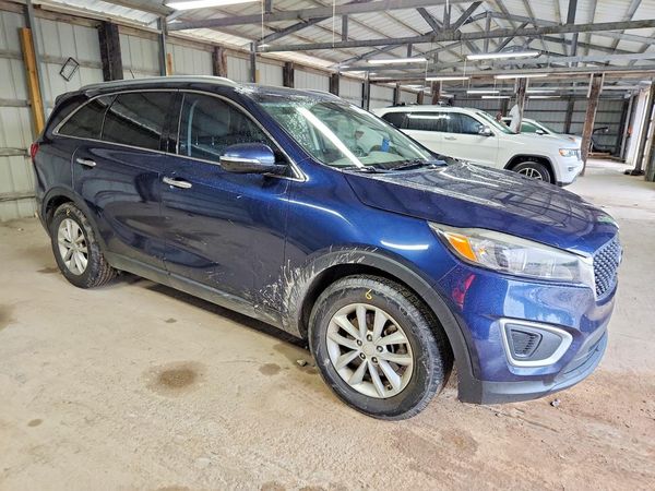 2018 KIA SORENTO L, LX