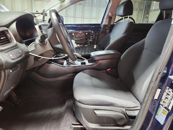 2018 KIA SORENTO L, LX