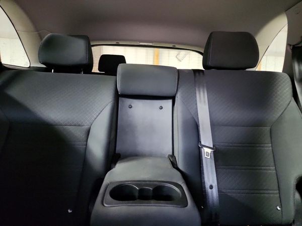 2018 KIA SORENTO L, LX