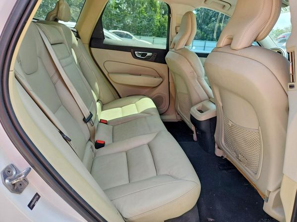 2019 VOLVO XC60