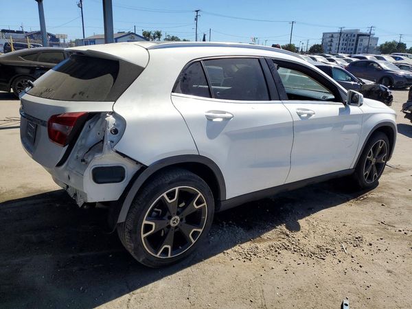 2020 MERCEDES-BENZ GLA GLA250