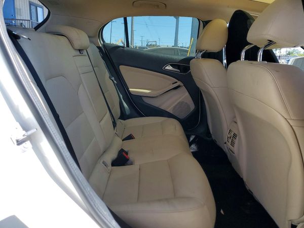 2020 MERCEDES-BENZ GLA GLA250