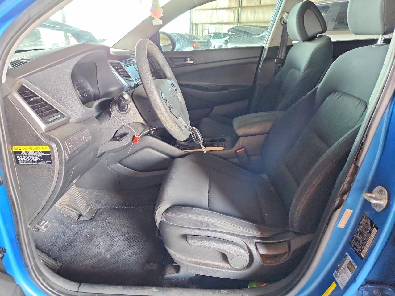 2016 HYUNDAI TUCSON SE