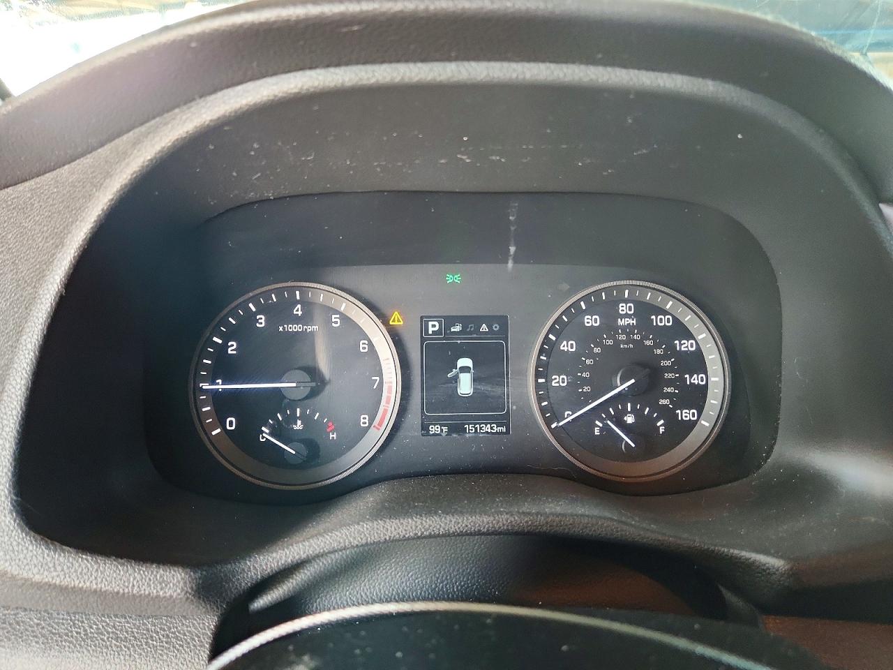 2016 HYUNDAI TUCSON SE