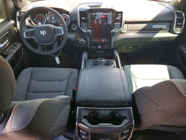 2025 RAM 1500 Big Horn/Lonestar