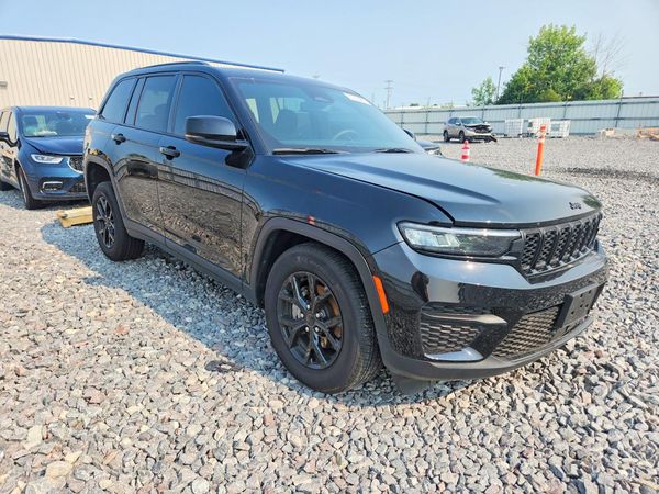 2024 JEEP GRAND CHEROKEE Laredo