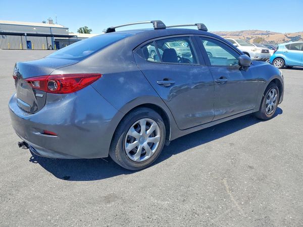 2016 MAZDA 3