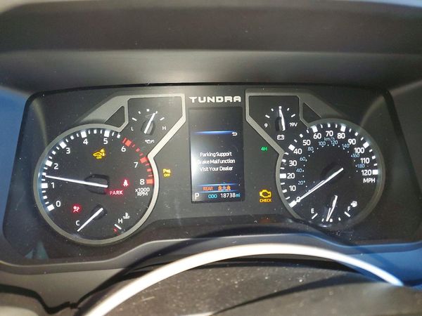 2024 TOYOTA TUNDRA SR5