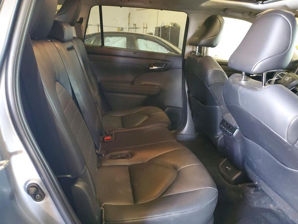 2023 TOYOTA HIGHLANDER