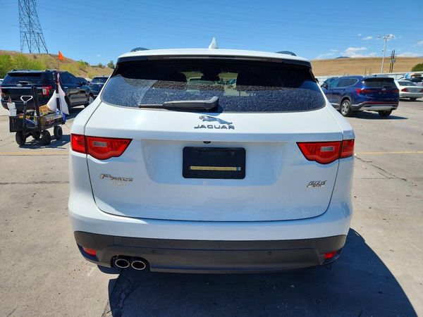 2017 JAGUAR F-PACE Prestige