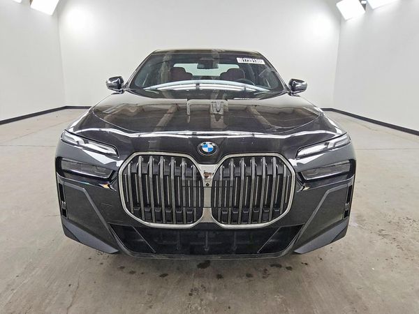 2026 BMW 740 xDrive