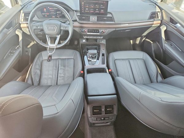 2022 AUDI Q5 quattro Premium Plus
