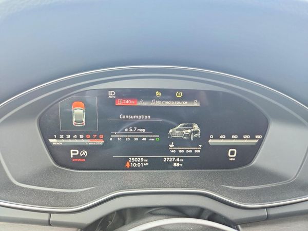 2022 AUDI Q5 quattro Premium Plus
