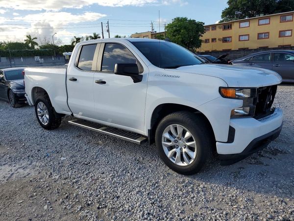 2021 CHEVROLET SILVERADO Custom