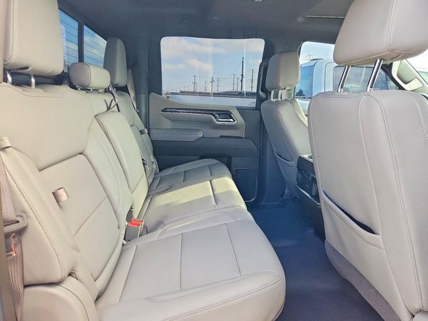 2025 CHEVROLET SILVERADO LTZ
