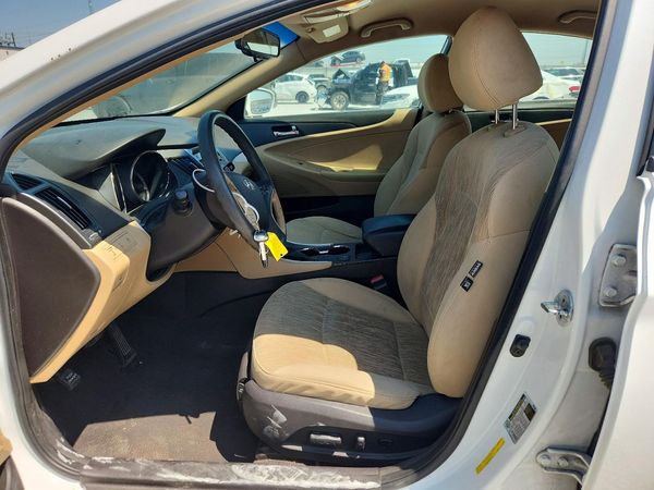2013 HYUNDAI SONATA GLS/ GLS Popular