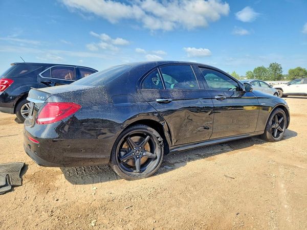 2017 MERCEDES-BENZ E