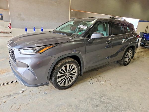 2021 TOYOTA HIGHLANDER Platinum