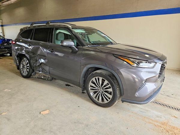 2021 TOYOTA HIGHLANDER Platinum