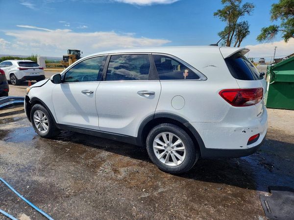 2019 KIA SORENTO L, LX, S