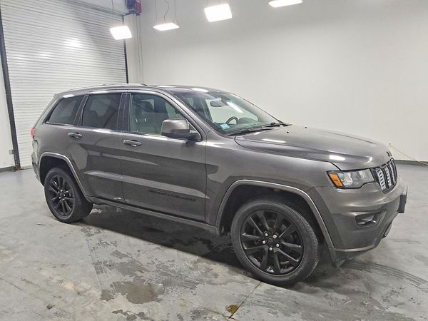 2019 JEEP GRAND CHEROKEE LAREDO 4X4