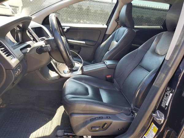 2016 VOLVO XC60